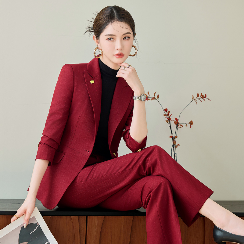Red Suit Set for Women, Autumn - Women'S Red Formal Wear 评论和价格
