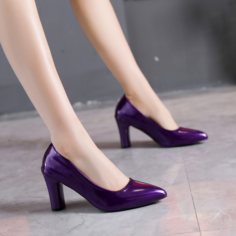 Plus Size Patent Leather Pump  - Pump Heel Block 评论和价格
